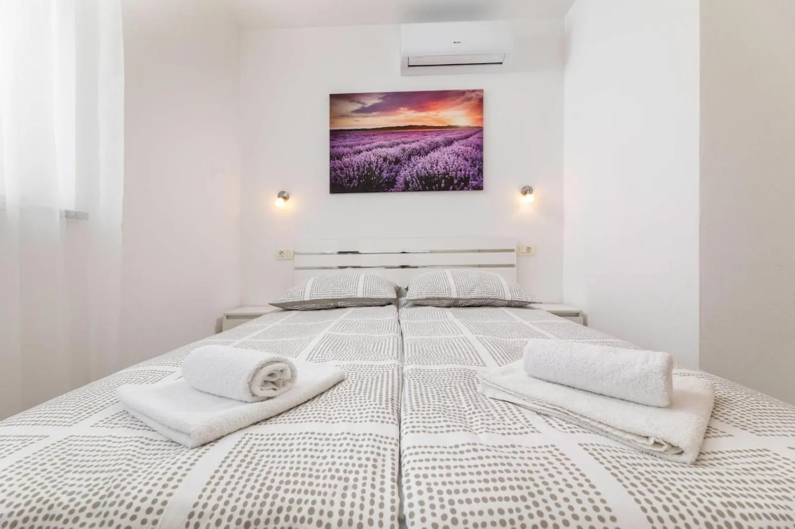 Apartments Jana 1 크르크
